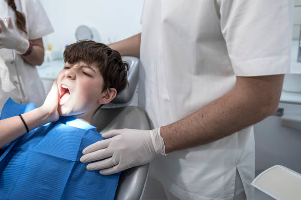 Best Emergency Dental Extractions in London, CA